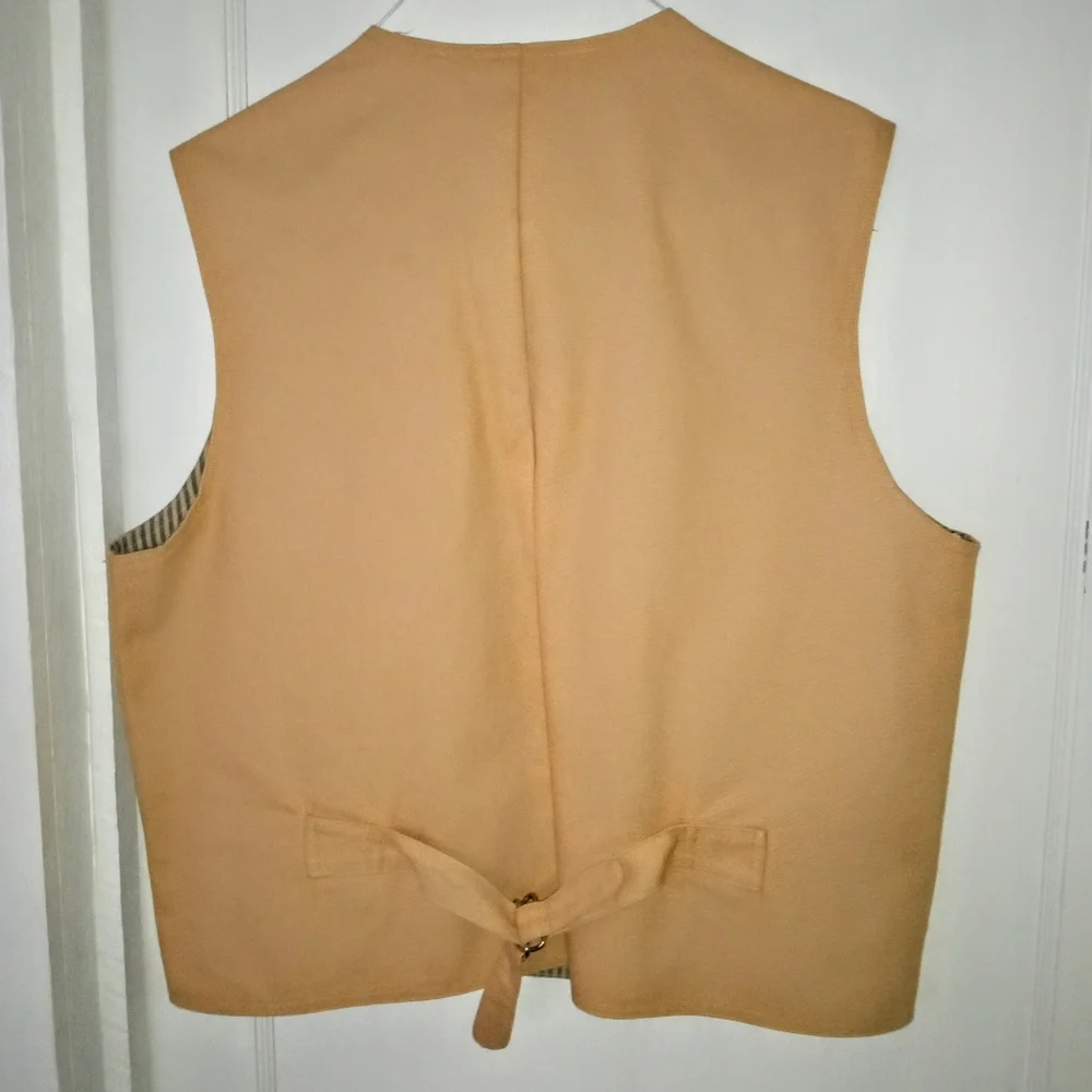 Frontier Classics Western Gentleman's Vest - Picture 4 of 6